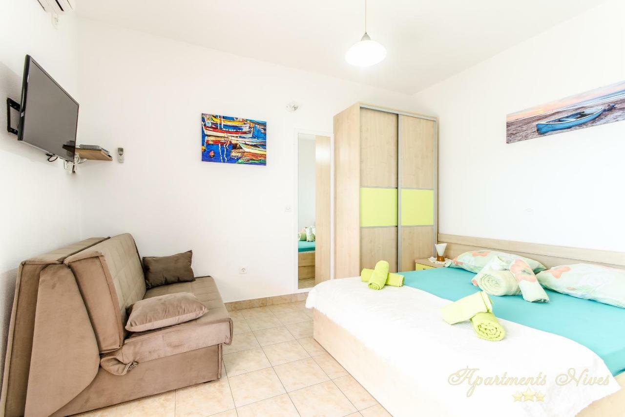 Apartments Nives Suhi Potok Jesenice  Bagian luar foto