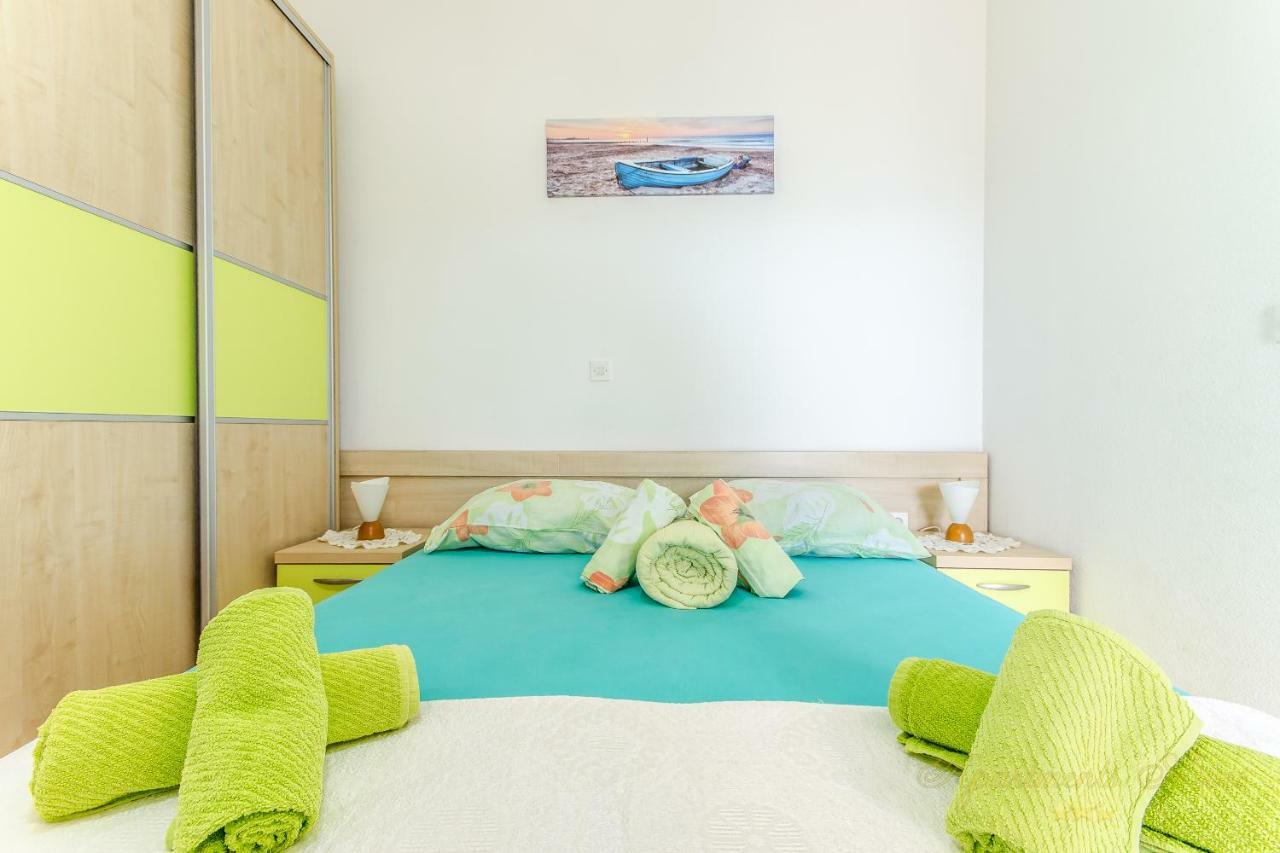 Apartments Nives Suhi Potok Jesenice  Bagian luar foto