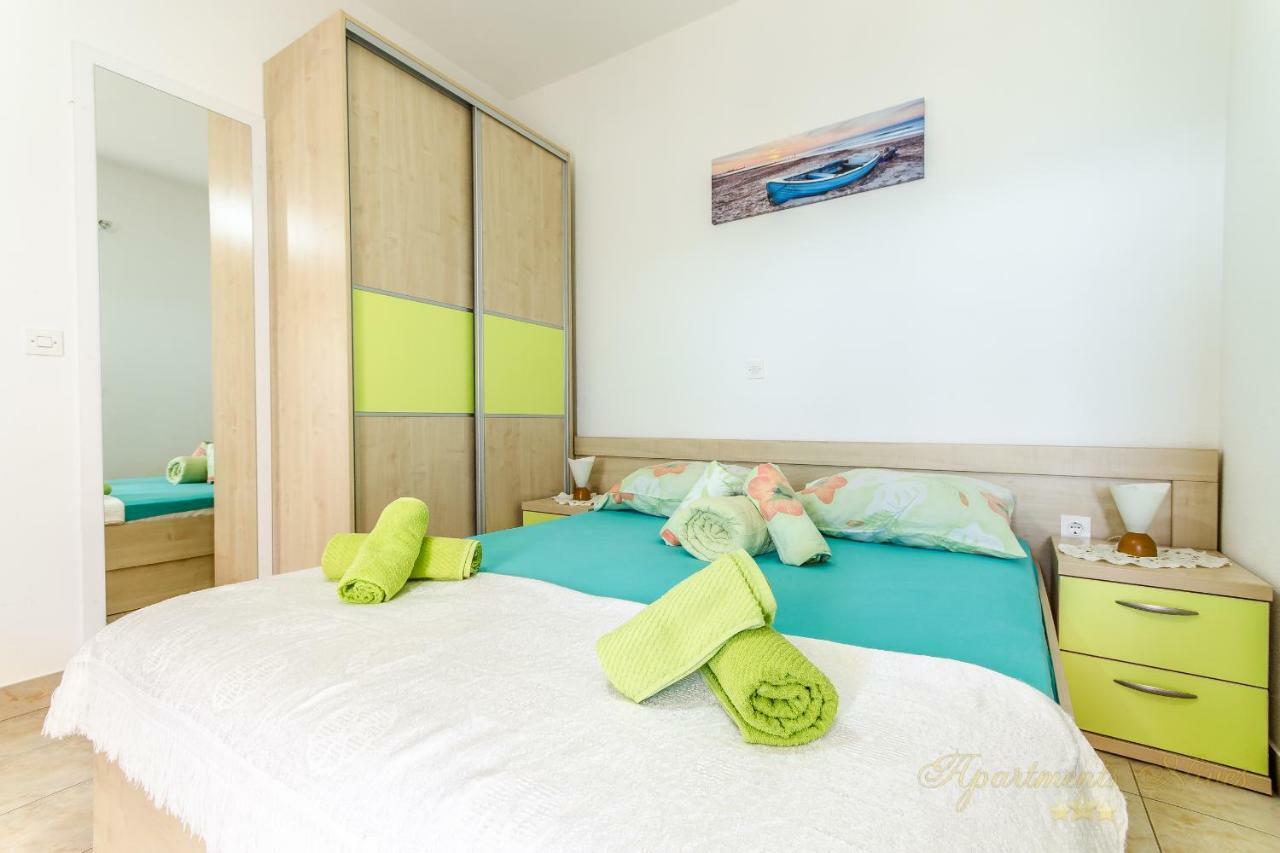 Apartments Nives Suhi Potok Jesenice  Bagian luar foto