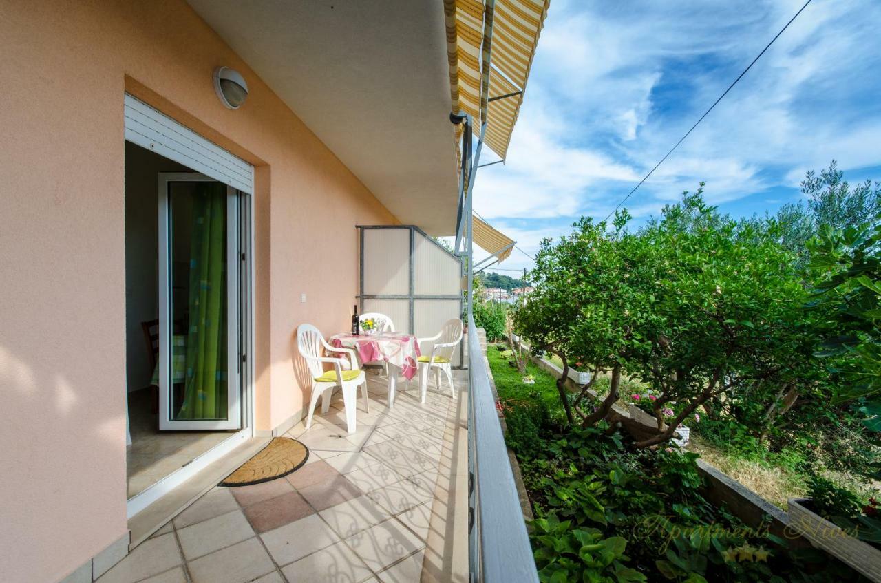 Apartments Nives Suhi Potok Jesenice  Bagian luar foto